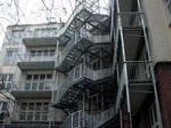 Balkon-, Treppen- und Fahrstuhlanlage in Berlin