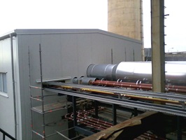 Giebelwand mit Rohrdurchführungen