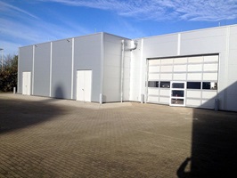 Paneelfassade RAL9006