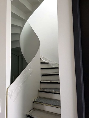 Aserbaidschan, Wendeltreppe, Stahltragwerk